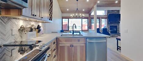 Fridge, microwave, oven, dishwasher