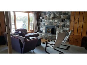 Smart TV, chimenea