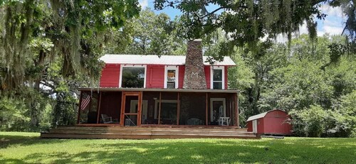 Waterfront The Red Camp at Lake Bistineau 