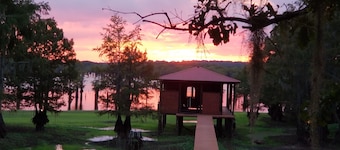 Waterfront The Red Camp at Lake Bistineau