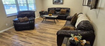 Reed's Riverside Retreat with 3 king beds and Hot Tub.