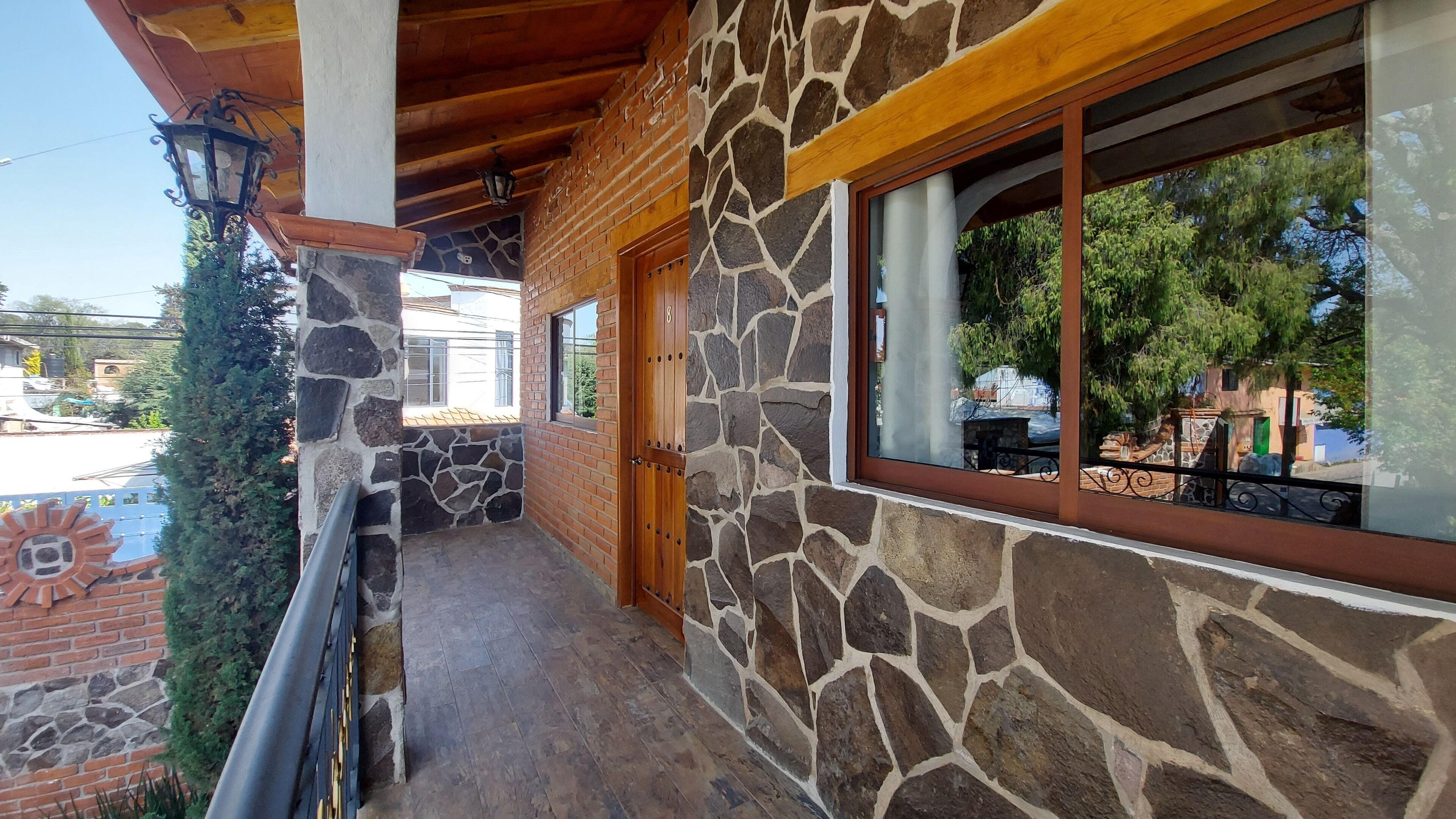 standard double room | bed sheets