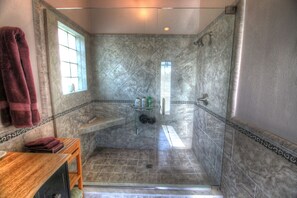 Combined shower/bathtub, hair dryer, towels, soap