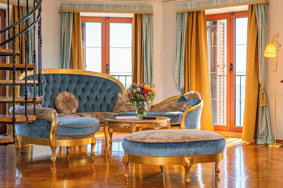 Panoramic Suite | Living area