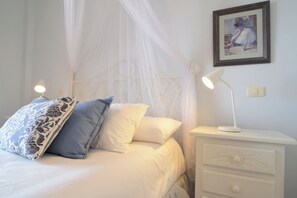 1 chambre, fer et planche Ă repasser, lit parapluie, Wi-Fi gratuit