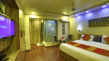 Non AC Super Deluxe Room 2nd Floor | Down duvets, bed sheets