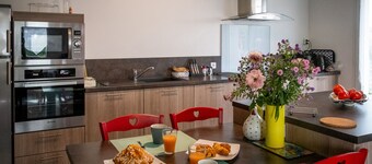 F3 air-conditioned house for 4 people.
