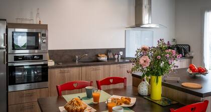 F3 air-conditioned house for 4 people.