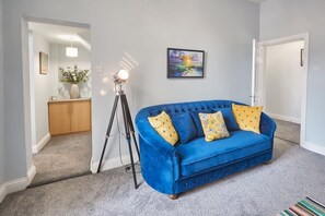 TV, offices - Host & Stay | Riftswood @ Ruby (Saltburn-by-the-Sea)