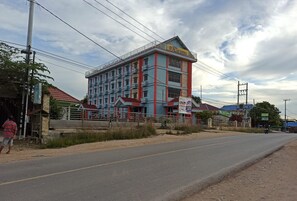 Exterior - Hotel Pilar Mosa (Kombeng)