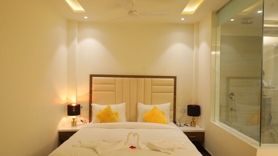 TreeHouse London Street Amritsar