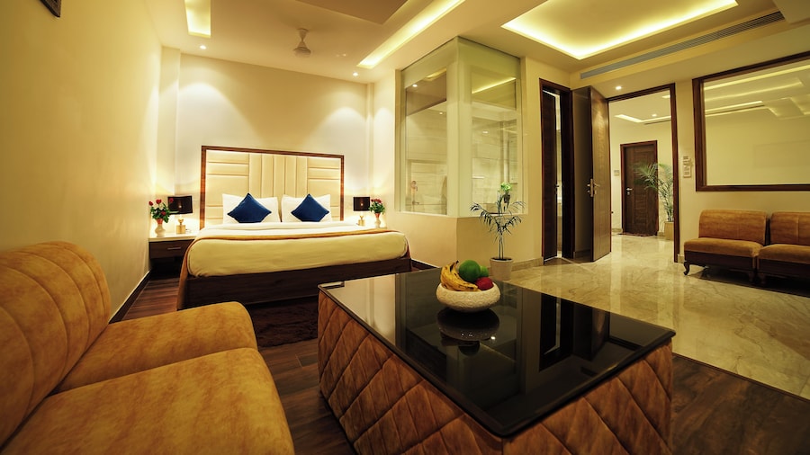 TreeHouse London Street Amritsar