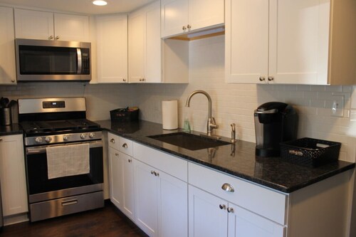 Updated Hidden Gem In Hazel Park close to Ferndale, Royal Oak, and Detroit