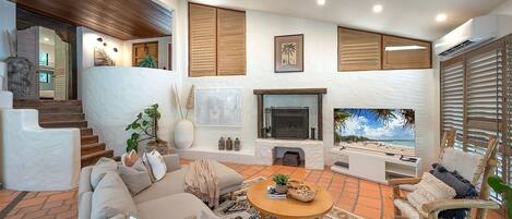 TV, fireplace, Netflix, DVD player