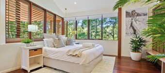 Little Cove 4BR Home, Pool, Pool table, Sleeps 16