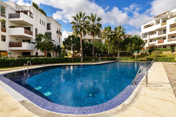 Pool - Lovely Alamar apartment by Costarentals - Ref 108 (La Cala de Mijas)