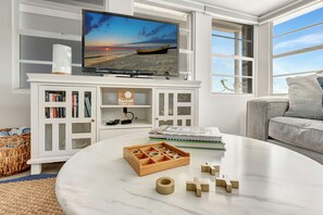 Smart TV, books - Nettles Island Waterfront with Dock & steps from Beach-plus Golf Cart Credit (Jensen Beach)