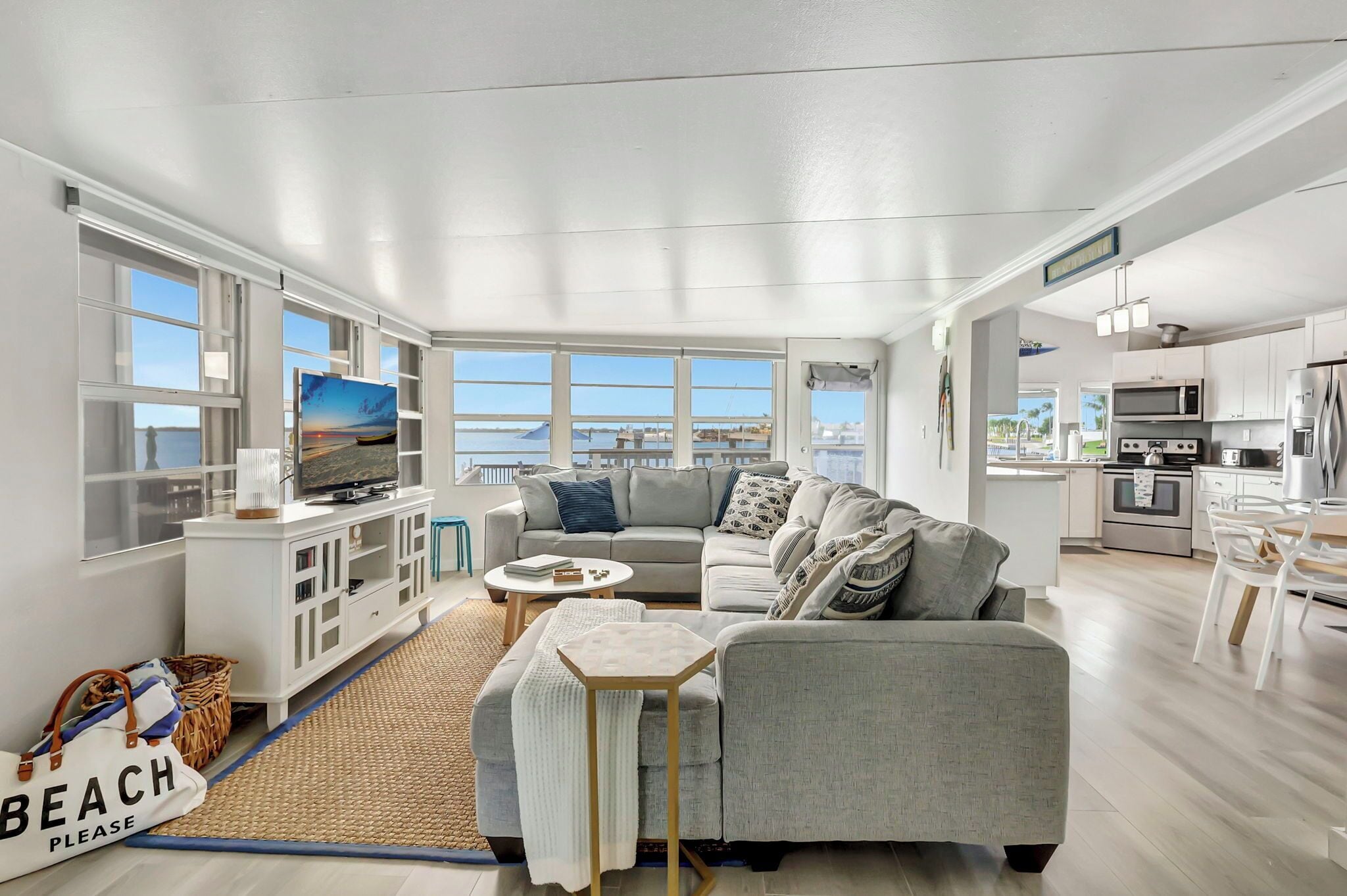 تلفزيون ذكي، كُتُب