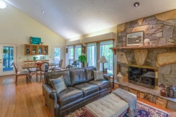 Smart TV, ping pong, offices