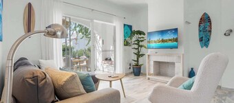 Miraflores house w/ pool by Costarentals - Ref 125