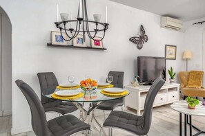 Dining - Family apt near beach by Costarentals - Ref 115 (Mijas)
