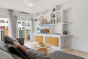 TV, offices - Apt ideal location by Costarentals - Ref 138 (Fuengirola)