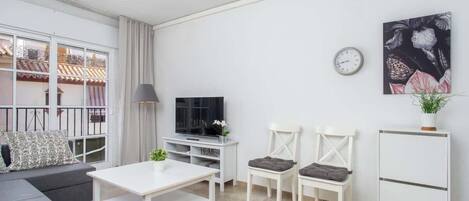 Een smart-tv en een kantoor