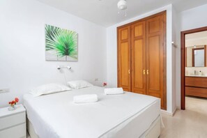 3 間睡房、熨斗/熨衫板、免費 Wi-Fi、床單