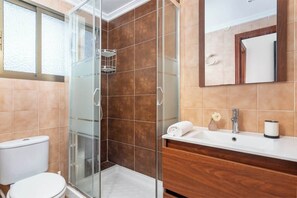 淋浴設備、風筒、提供毛巾