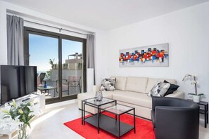 Smart TV, offices - Modern apt with pool by Costarentals - Ref 47 (Benalmádena)