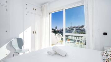 2 chambres, fer et planche Ă repasser, Wi-Fi gratuit, draps fournis