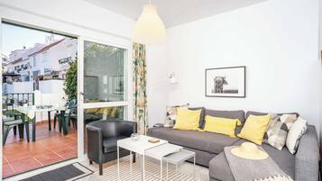 TV connectée, chaßne hi-fi, espaces bureaux