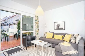 Smart TV, stereo, offices - Miramar Sunny Patio by Costarentals Ref 79 (Las Lagunas de Mijas)