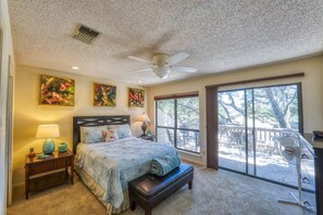 3 soverom, strykejern/-brett, wi-fi (inkludert) og sengetøy