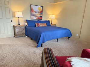 3 Schlafzimmer, Zimmersafe, Schreibtisch, Bügeleisen/Bügelbrett
