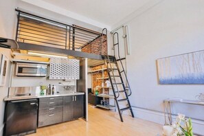 Microonde, macchina per tè/caffè, pentole/stoviglie/utensili