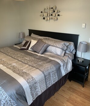 3 habitaciones, tabla de planchar con plancha y wifi gratis 