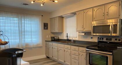 In the Heart of Three Oaks - Steps to Downtown