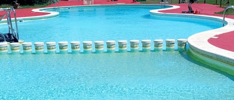 泳池