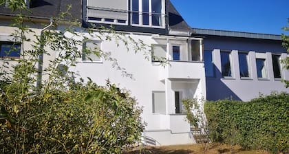 HK1: renovated, WiFi, center within walking distance, garden, 62mÂČ, 55" TV, train station, Luxembourg