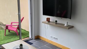 TV