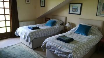1 bedroom, soundproofing, iron/ironing board, WiFi