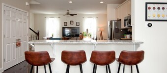 Modern Industrial, 12 min walk to Bridge St.