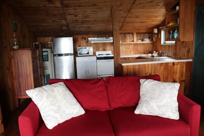 Cozy Cottage   with spectacular salt water  view / 4 Kayaks available/
