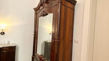 Family Apartment, Kitchen, City View | Room amenity