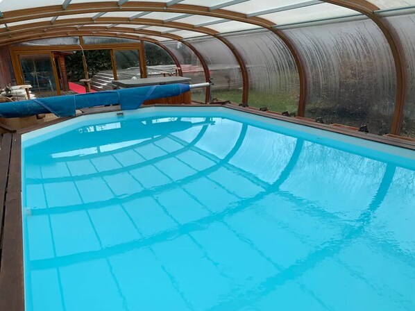 Indoor pool, outdoor pool