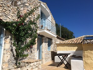 Exterior detail - Secluded hamlet - "apart in your togetherness" (Zakynthos)