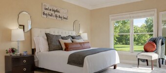 Beautiful country home (3800 sq ft) on 4 acres with river frontage - 10 beds!