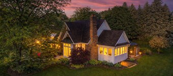 Hot Tub + Theater + Full Arcade Private Estate