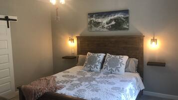 2 bedrooms, iron/ironing board, WiFi (free), bed sheets